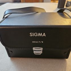 Sigma 600mm F/8 Mirror Lense With Case