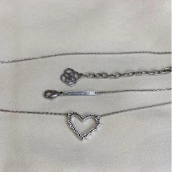 Kendra Scott Necklace