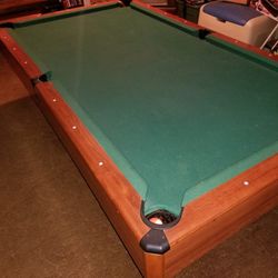 Mizerak Pool Table