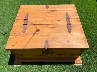 Chest table