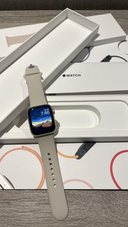 ⌚ Apple Watch SE 2nd Gen – Smart, Fast & Affordable!