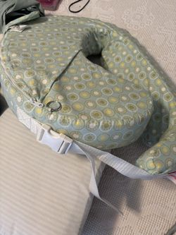 Breast FEEDING Pillow