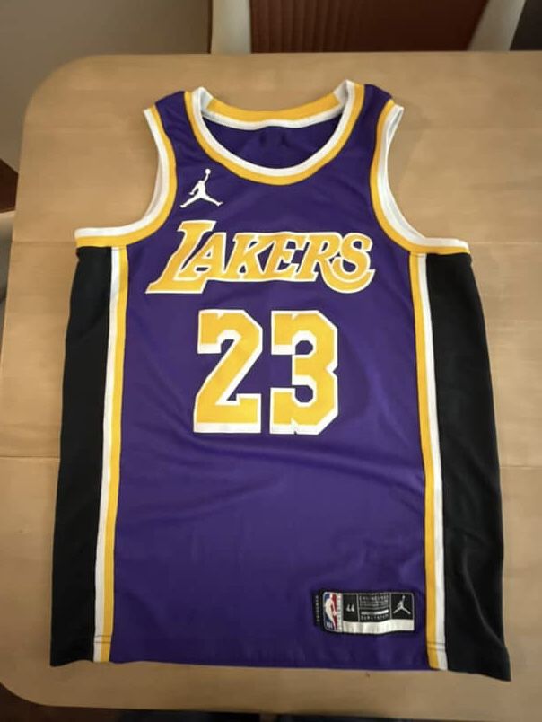 Lakers LeBron James #23 Jersey M