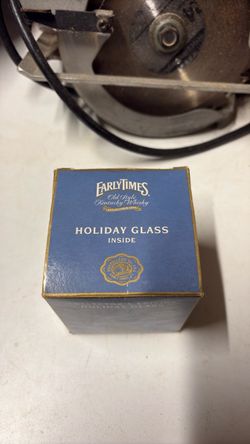 Early Times Kentucky Whisky Holiday Collector's Glass