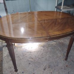 Antique Wood Dining Table With 2 Leaves