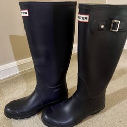 Hunter Tall Rain Boots  - Size 7