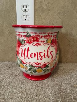 Pioneer woman utensils holder