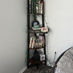 5-Tier Corner Shelf – Wood & Metal