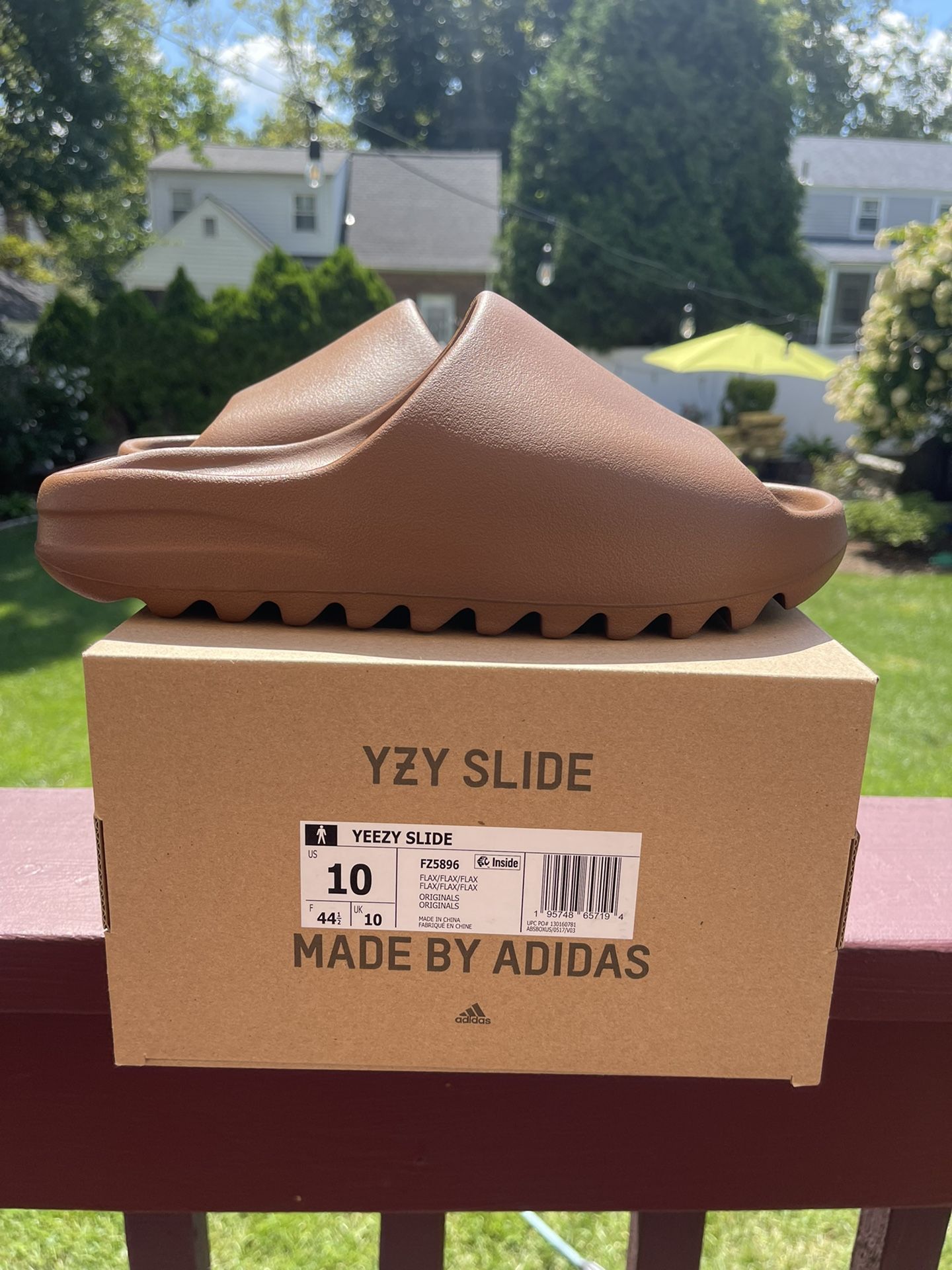 Adidas Yeezy Slide Flax Men’s 10 (Women’s 11.5), FZ5896 NEW