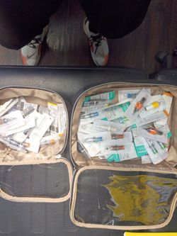 TATTOO NEEDLES MAGS AND ROUNDS