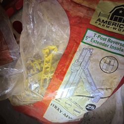 T post wrapped around insulators fence