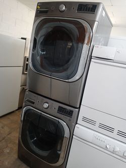 LG 29" gray stackable front load washer and gas dryer set - Free delivery