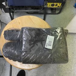 Brand New Rubber Boots Size 9