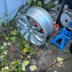 OEM 2016–2018 18 Inch Acura RDX Painted Silver Alloy Rim 