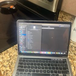MacBook Pro Laptop