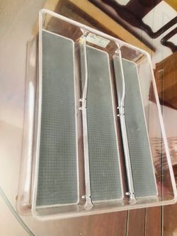 Acrylic drawer organizer