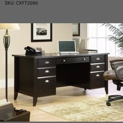 Executive Desk And Chair 