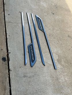 2022-2025 Toyota Tundra PLATINUM door Moldings Oem