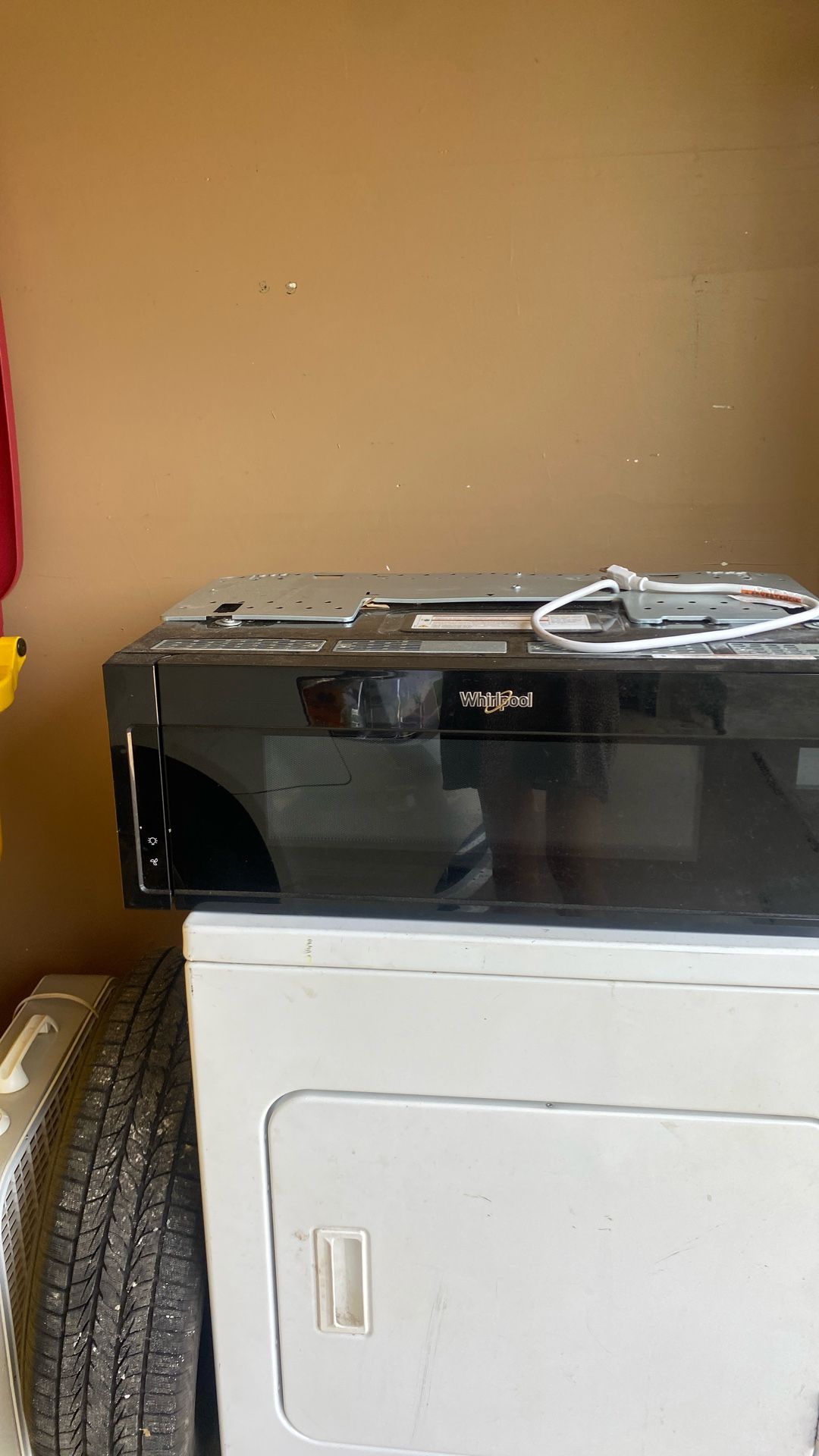 It’s Like New. Paid 500. I Have The Receipt. It’s A Whirlpool,