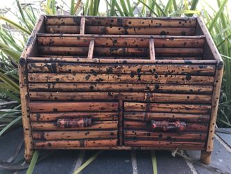 Asian desk organizer