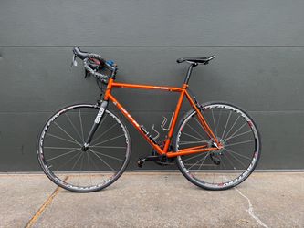 Gunnar Roadie 56cm Carbon - Enve Fork, PowerTap Pedals, Garmin