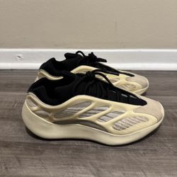 YEEZY 700 V3 "Azael"