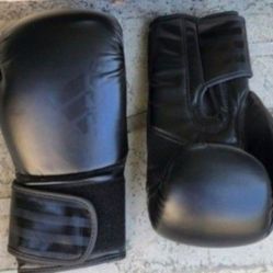 Boxing gloves, 12 Oz adult, New, "Adidas", See 2 pics
