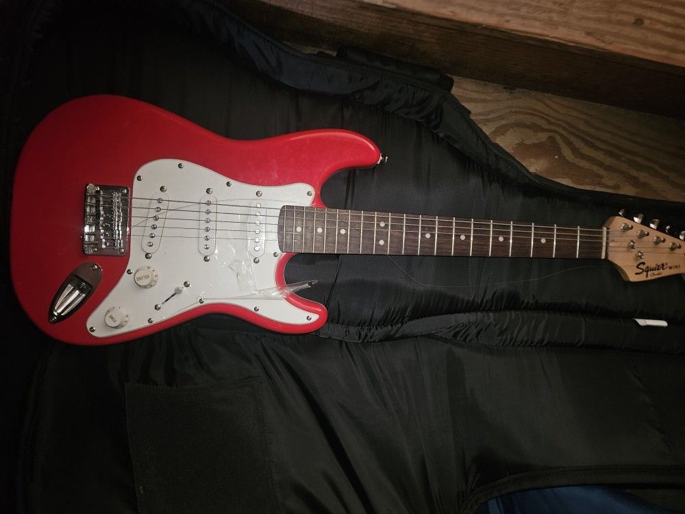 2015 SQUIRE INDONESIA GUITAR