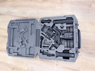 DJI Ronin-SC 3-Axis Gimbal Stabilizer - Excellent Condition with Case!