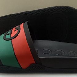 Gucci Interlocking G Slide