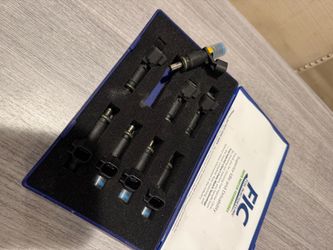 Dodge demon 700cc injectors Set of 8 OEM Mopar