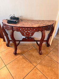 Moving sale
