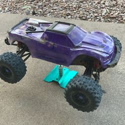 Traxxas maxx