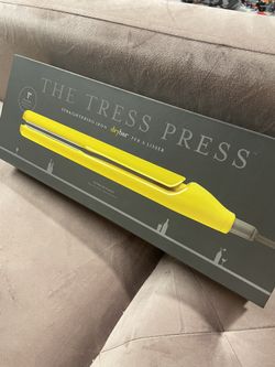 Dry Bar Straightener