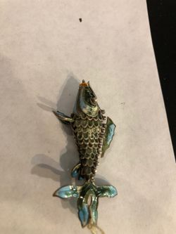 Fish pendant