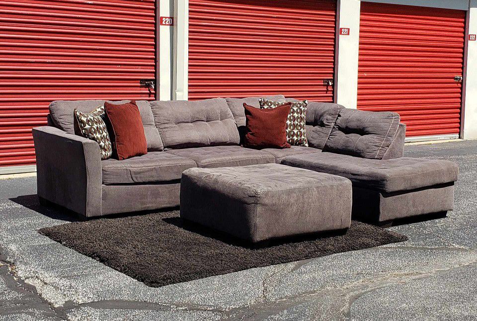 Ashley Furniture Marleton 2Pc Sectional w/Ottoman 
Local Delivery is FREE!!