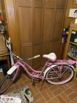 Womens Pink White Schwinn Bike for Sale in Floral Park NY OfferUp
