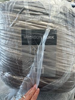 MACYS MADISON CLARK 6pc. FULL DUVET SET $100 BRAND NEW