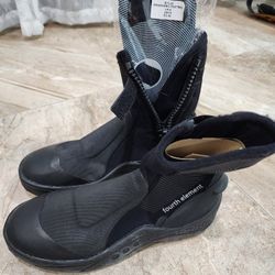 fourth element Amphibian Boots Size 9(us)