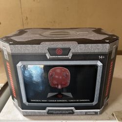 Marvel DareDevil Mask Prop Disneyland Exclusive Action Figure Toy Collectible 