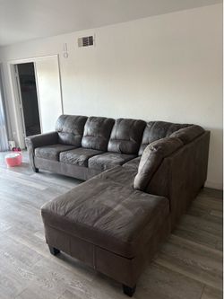 Sectional couch