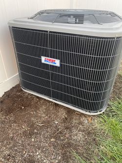 HIGH EFFICIENCY 16 SEER AIR CONDITIONER ENVIRONMENTALLY BALANCED R−410A REFRIGERANT