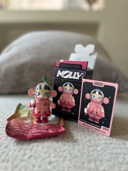 Mega Space Molly 100% Series 3 Peach
