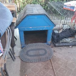 Free Dog House