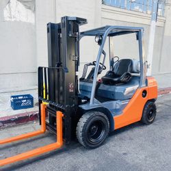 Toyota Forklift 
