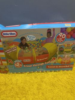 Crawl Tunnel Ball Pit