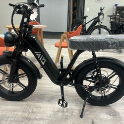 700 Out Door In Brand New In Box Electric Bike - Ebike Better Price Than Most Place