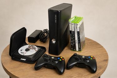 XBOX 360 + Games + Controllers