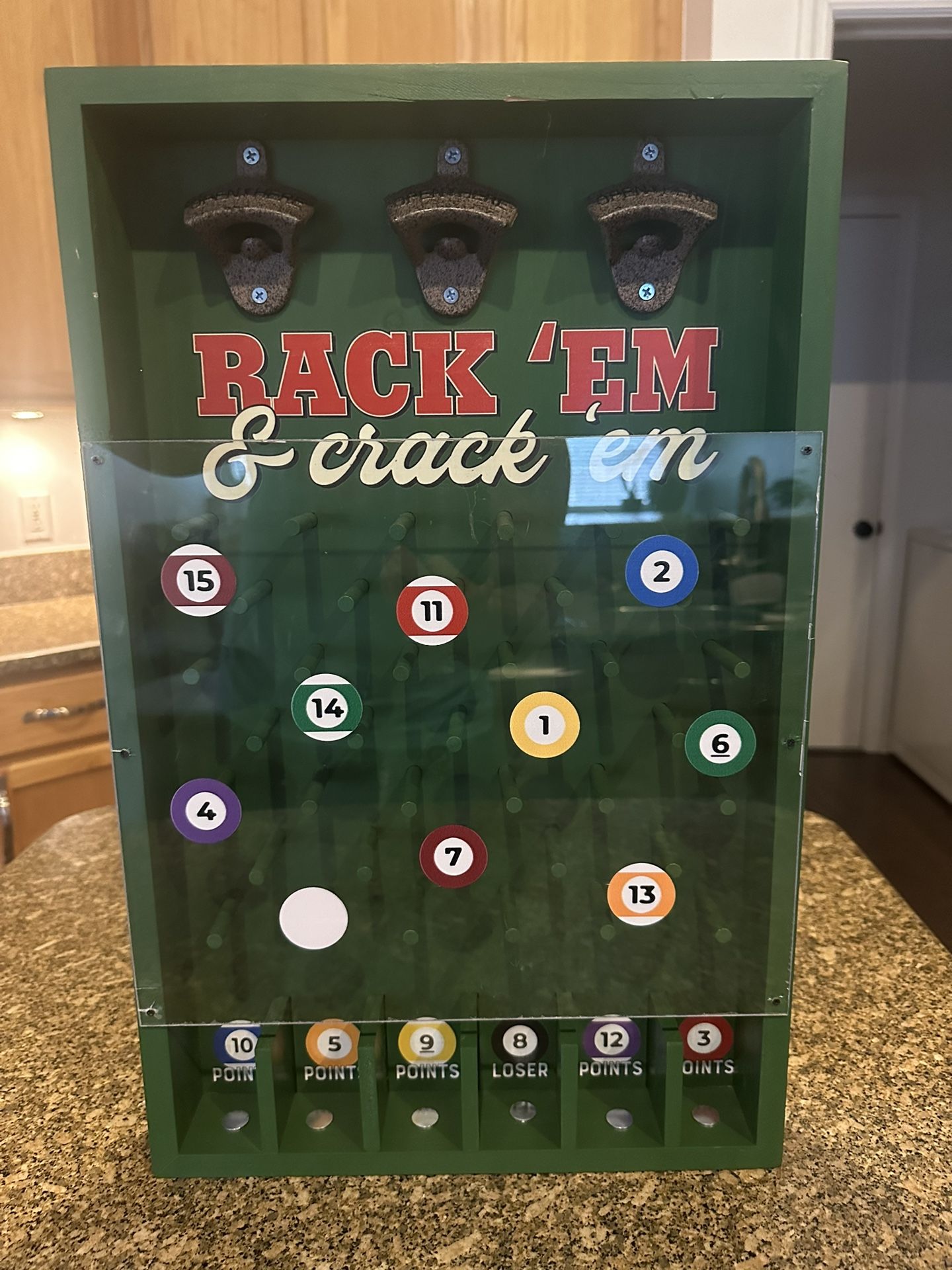 Rack Em & Crack Em_Bar Game