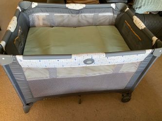 Graco pack n play